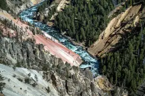 Yellowstone Seriál